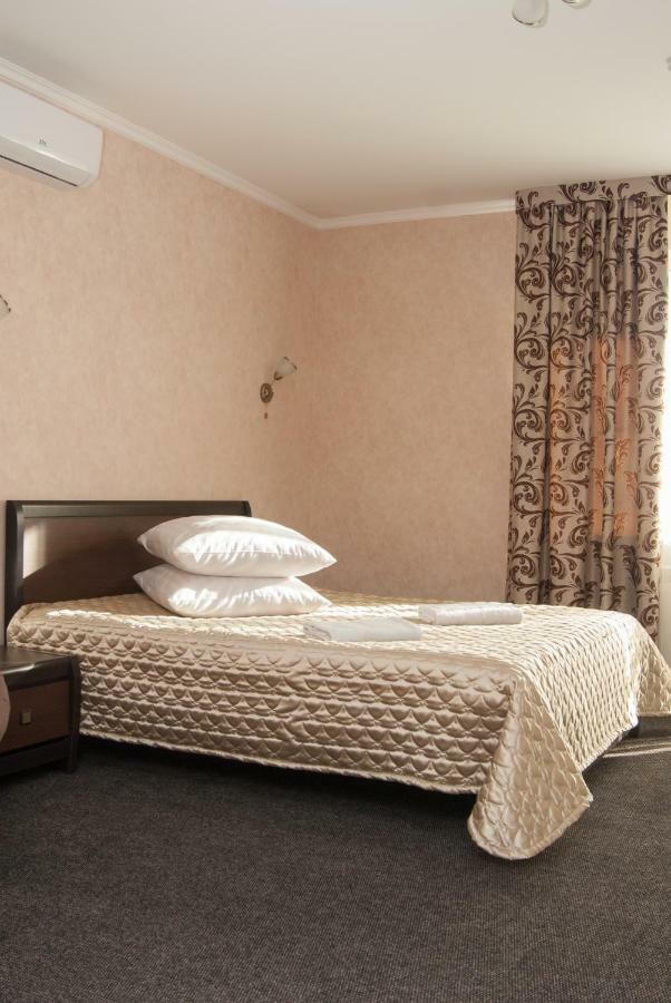 Veles Brovary Exterior photo